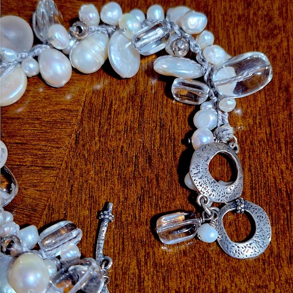 Silpada Effervescence White Pearl and Clear Crystal Bracelet - Picture 6 of 8